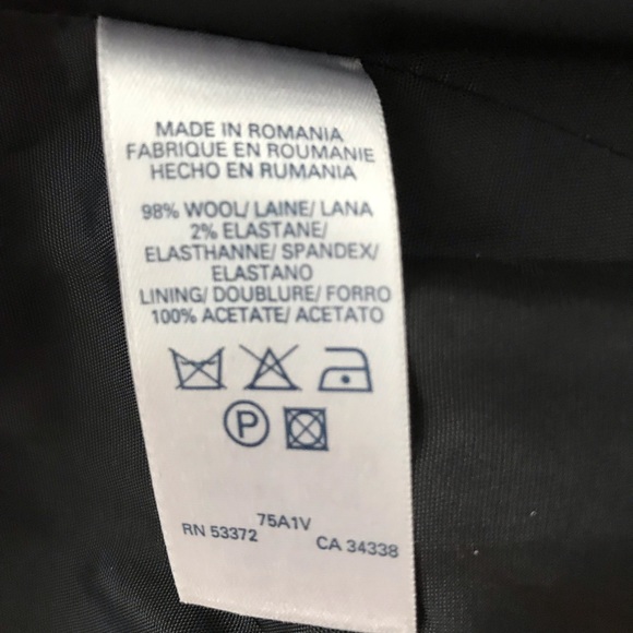 French Connection cropped wool jacket. - Picture 8 of 8